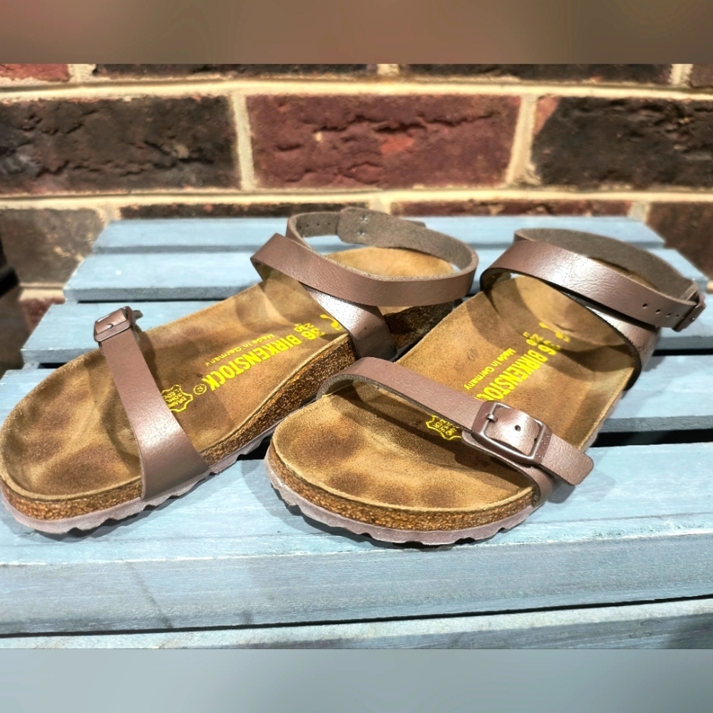 Birkenstock Daloa Sandals